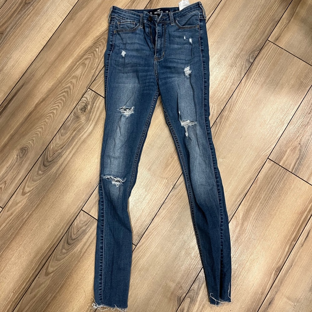 Hollister ripped jeans ultra high rise